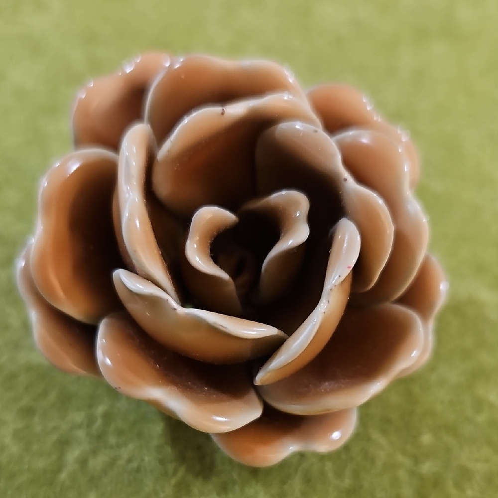Elegant Vintage Brown Ceramic Rose Decor / Brooch